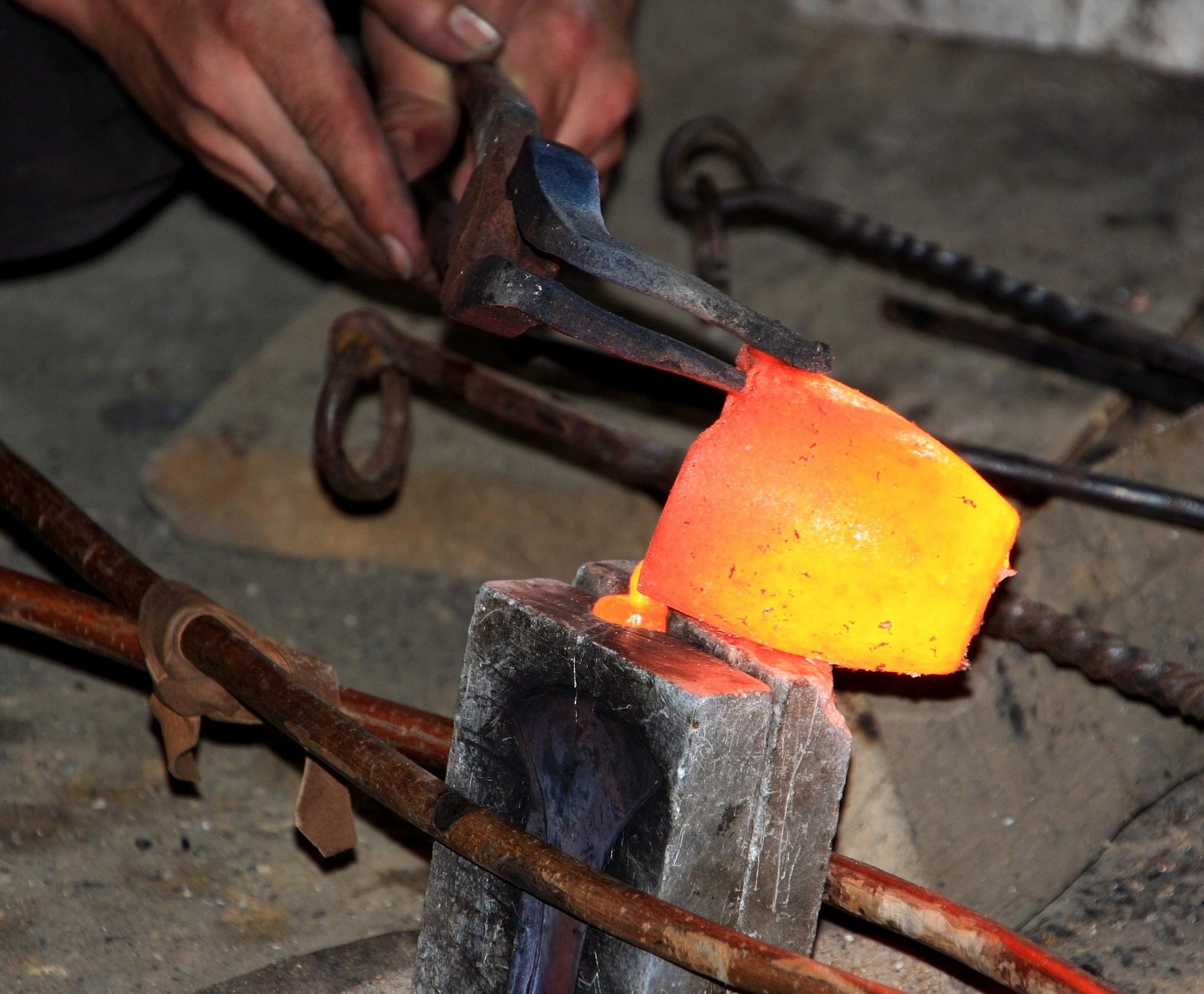 metal foundry work casting